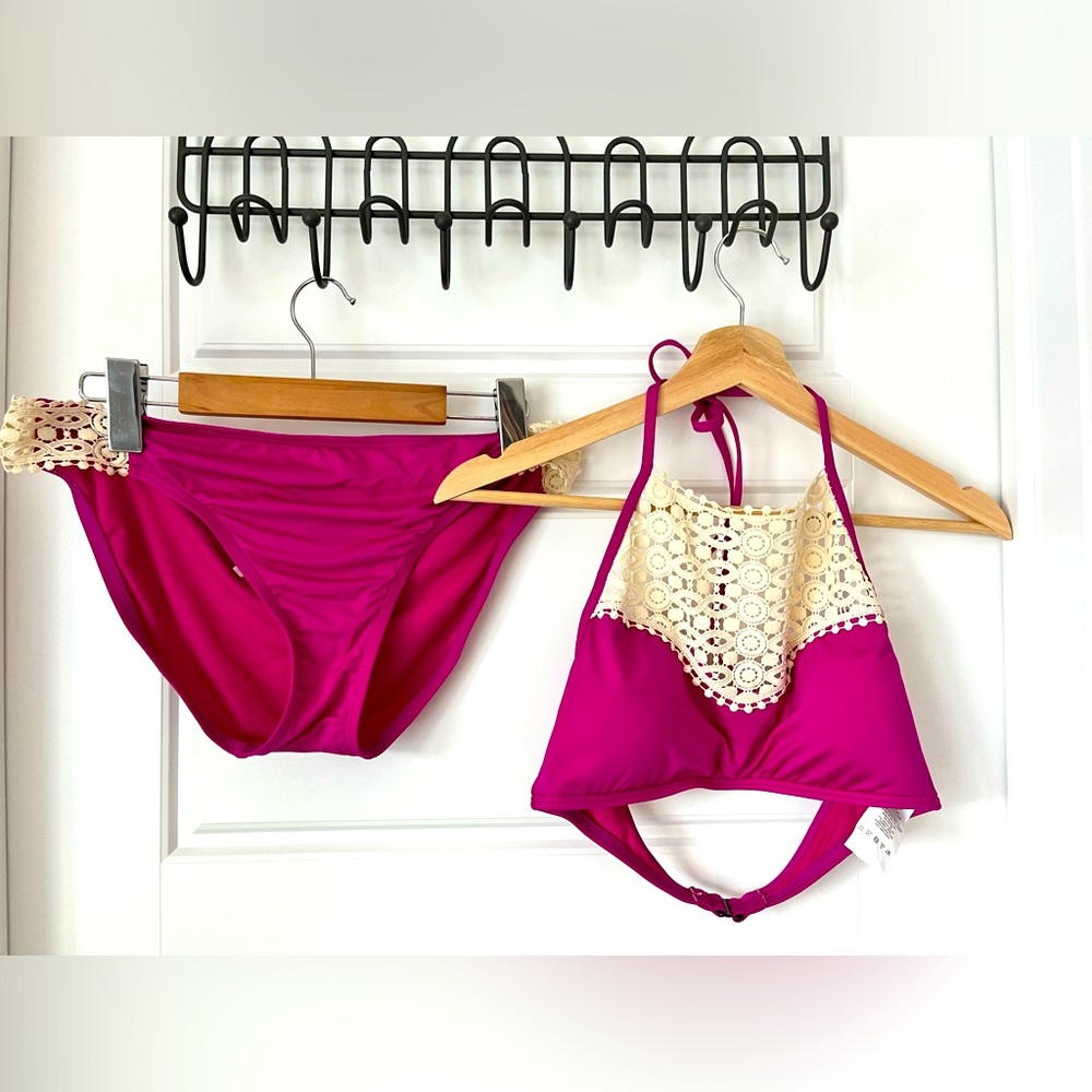 ☀️3 for $25! Kenneth Cole Reaction Crocheted Bikini.